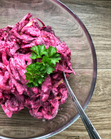 sałątka śledziowa - różowa